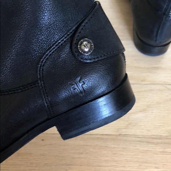 Frye Melissa Button Back Zip Boots - Picture 5 of 8
